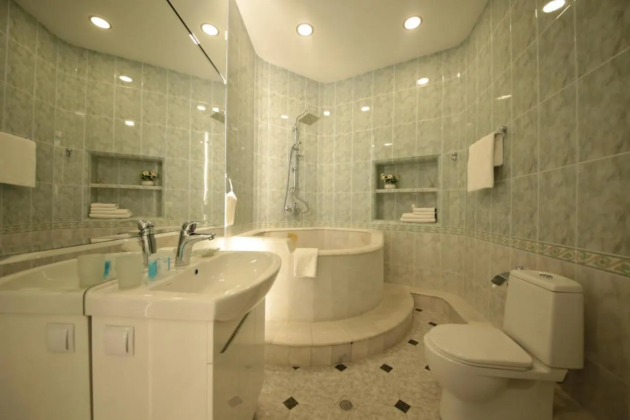 טביליסי Boutique Stay 3*,